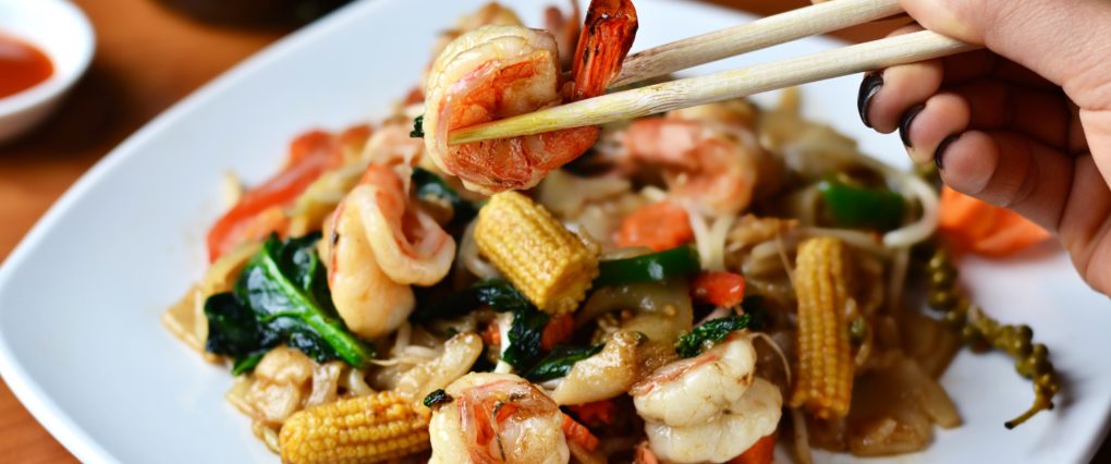 Thai Noodles with Shrimp and Vegetables